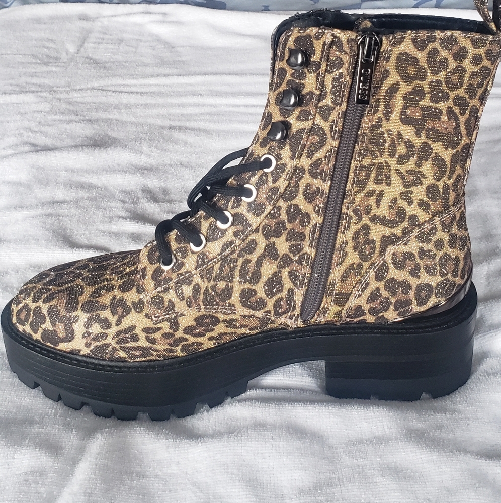Combat boots ,Guess # 8